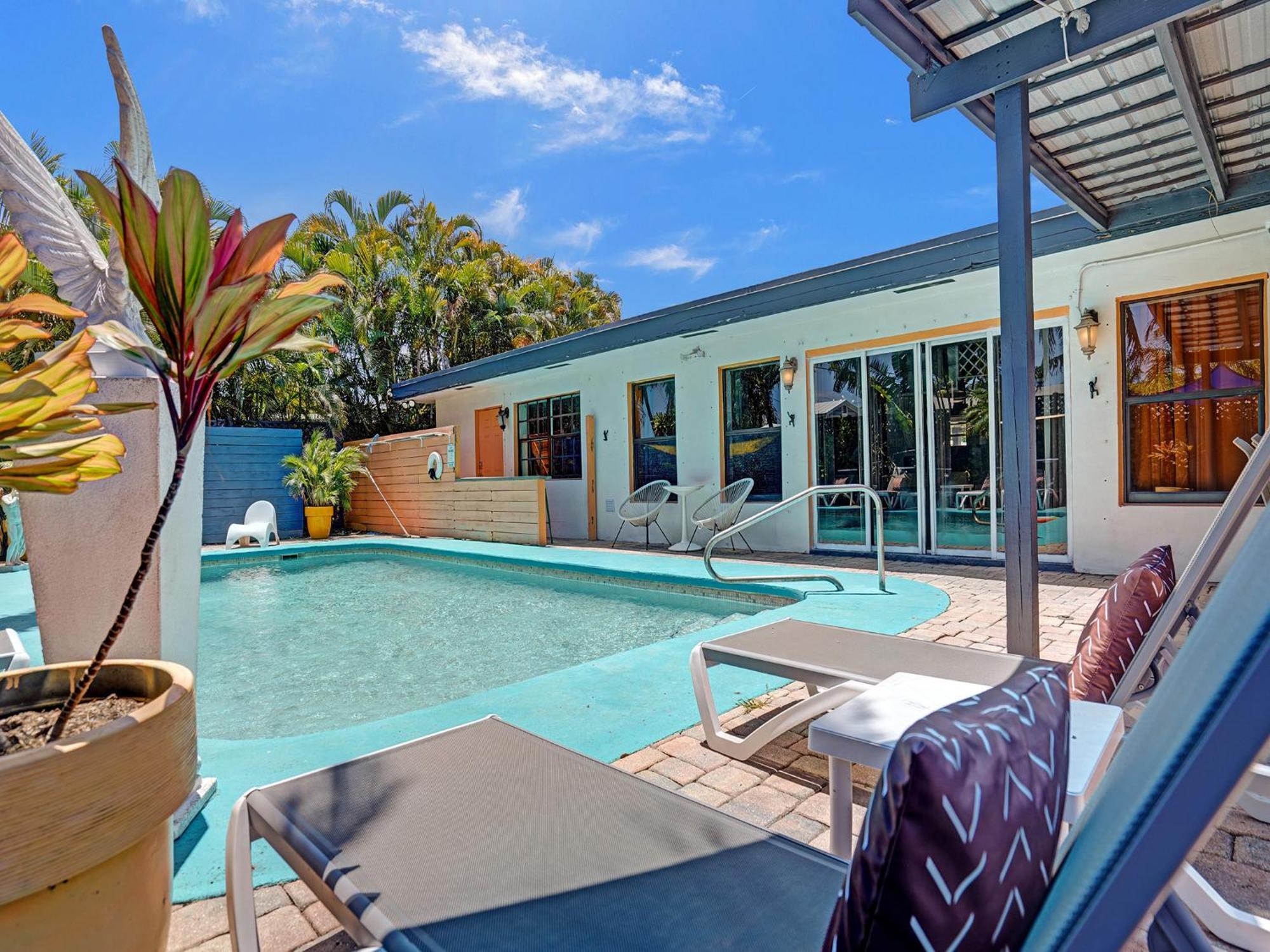 Large Gay Men'S 1 Bedroom W Gameroom Heated Pool Clothing Optional Oakland Park Ngoại thất bức ảnh